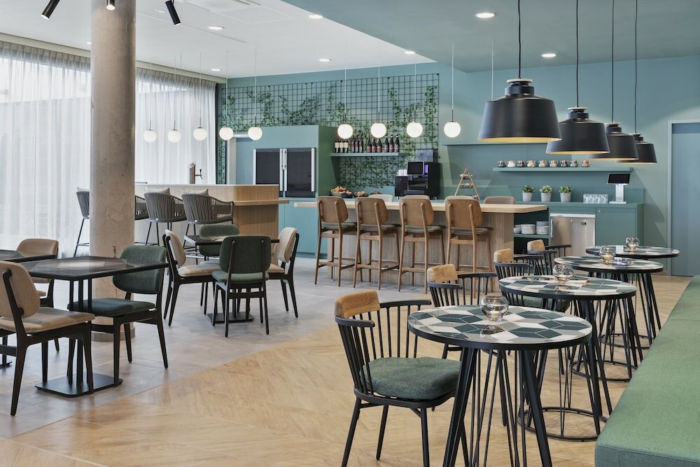 Фото Residence Inn by Marriott Hamburg Altona