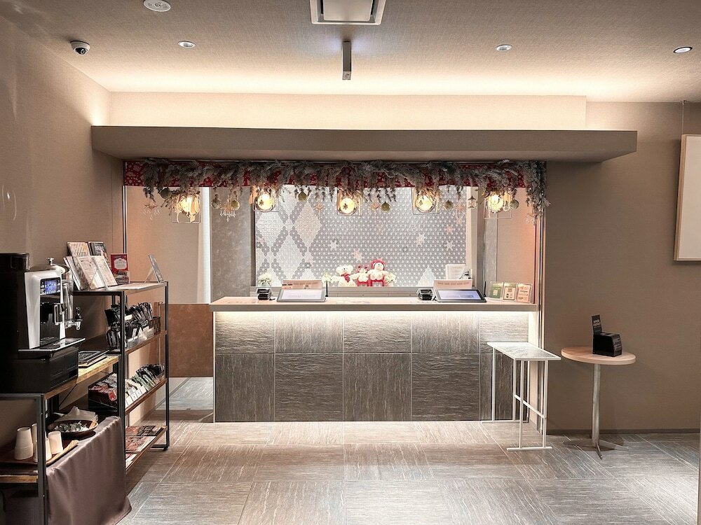 Фото Dynasty Hotel & Resort Osaka