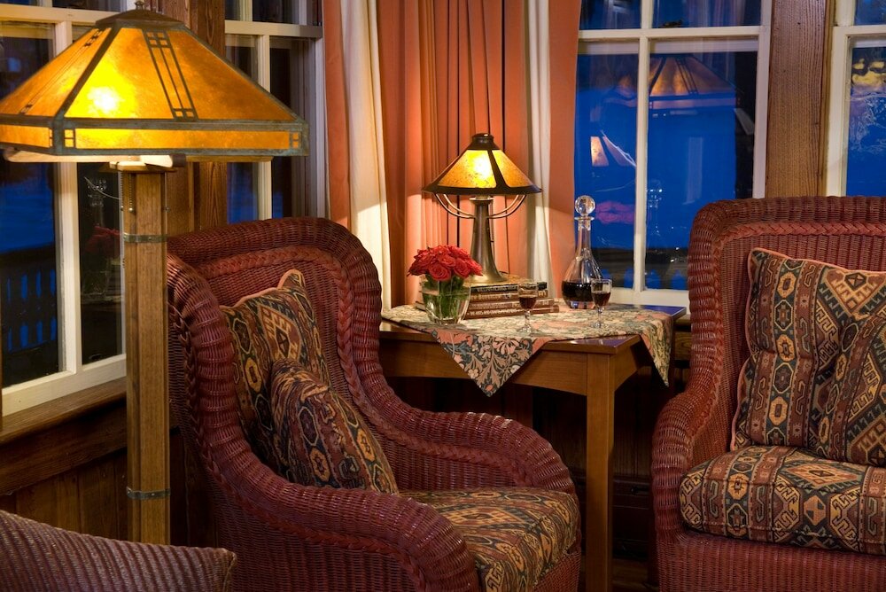 Фото Lake Pointe Inn