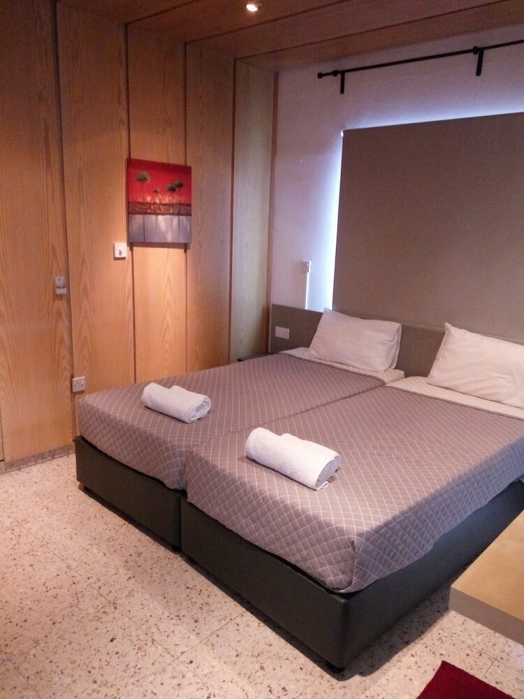 Фото Elenapa Holiday Apartments