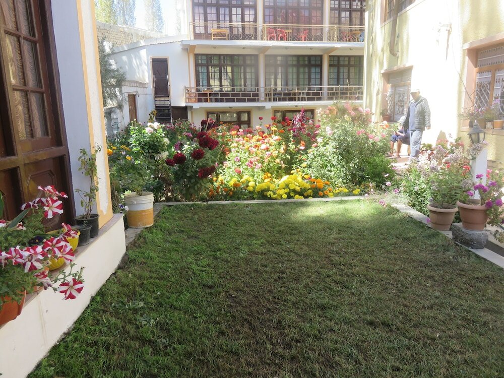 Фото Tih Hotel Maryul