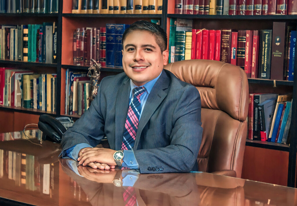 Attorney Huancahuari Abogado Laboral EN Lima, Lima, photo