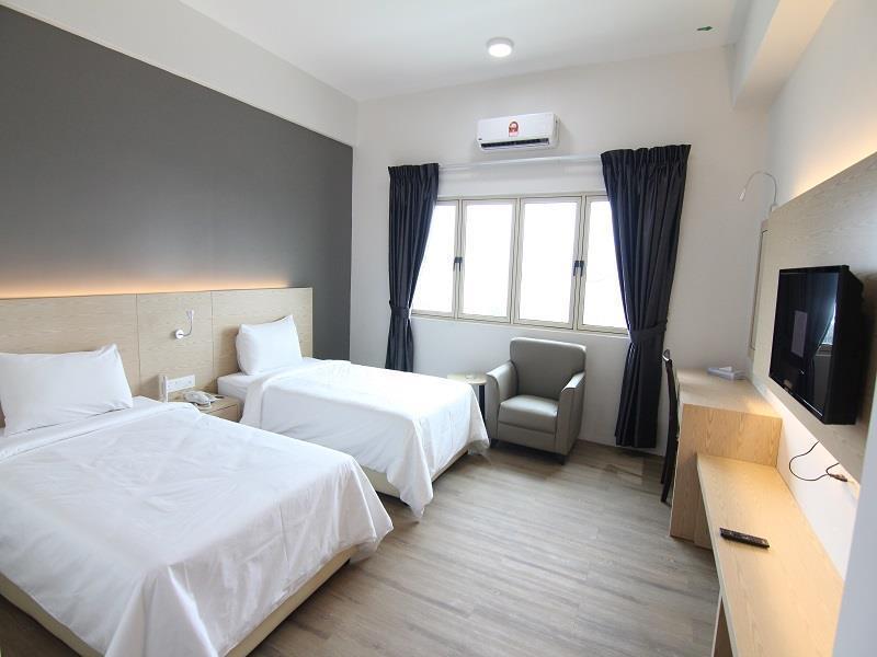 Фото Summit Signature Hotel Batu Pahat