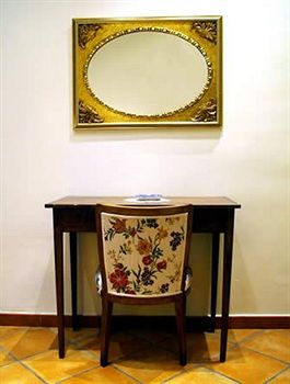 Фото La Locanda Dell'Arte & Victoria House