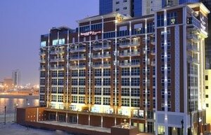 отель Ramada by Wyndham Manama City Centre