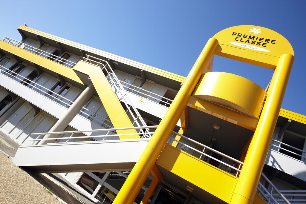 Фото Première Classe Versailles Saint Cyr L'ecole