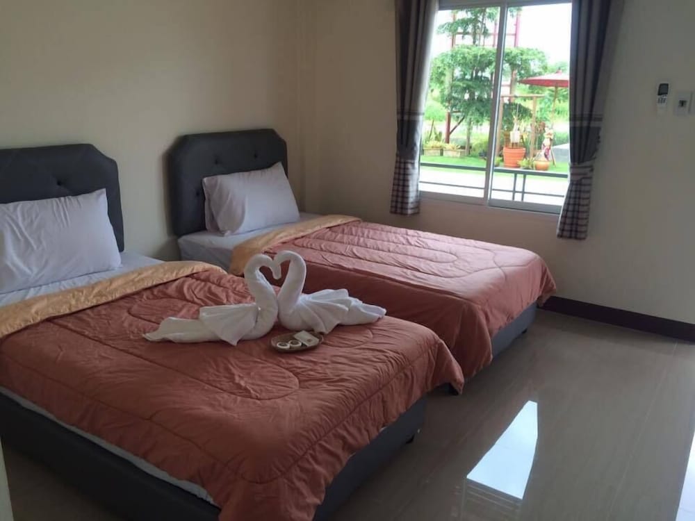 Фото ThanaVill Resort