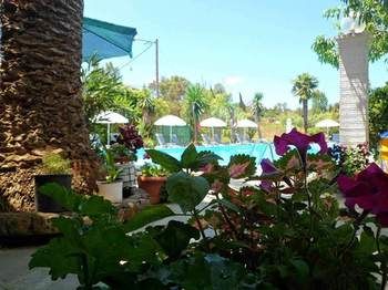 Фото Angela Hotel and Apartments