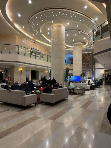 Гостиница Parsian Azadi Hotel в Тегеране