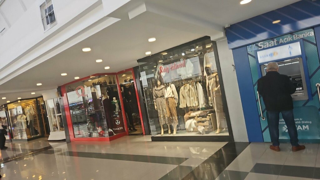 Clothing store Ragisland, Ankara, photo