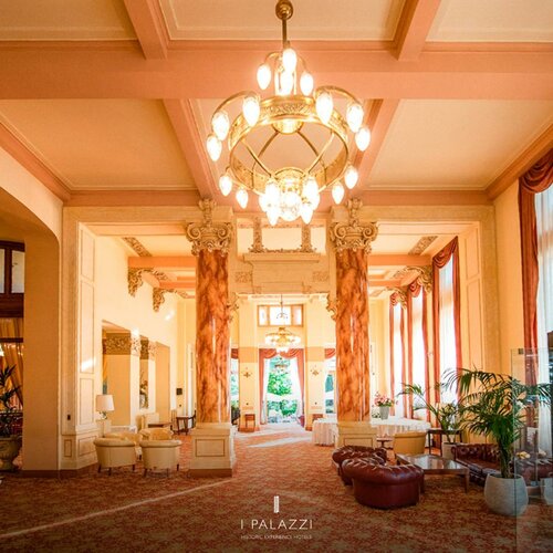 Гостиница Palace Grand Hotel Varese