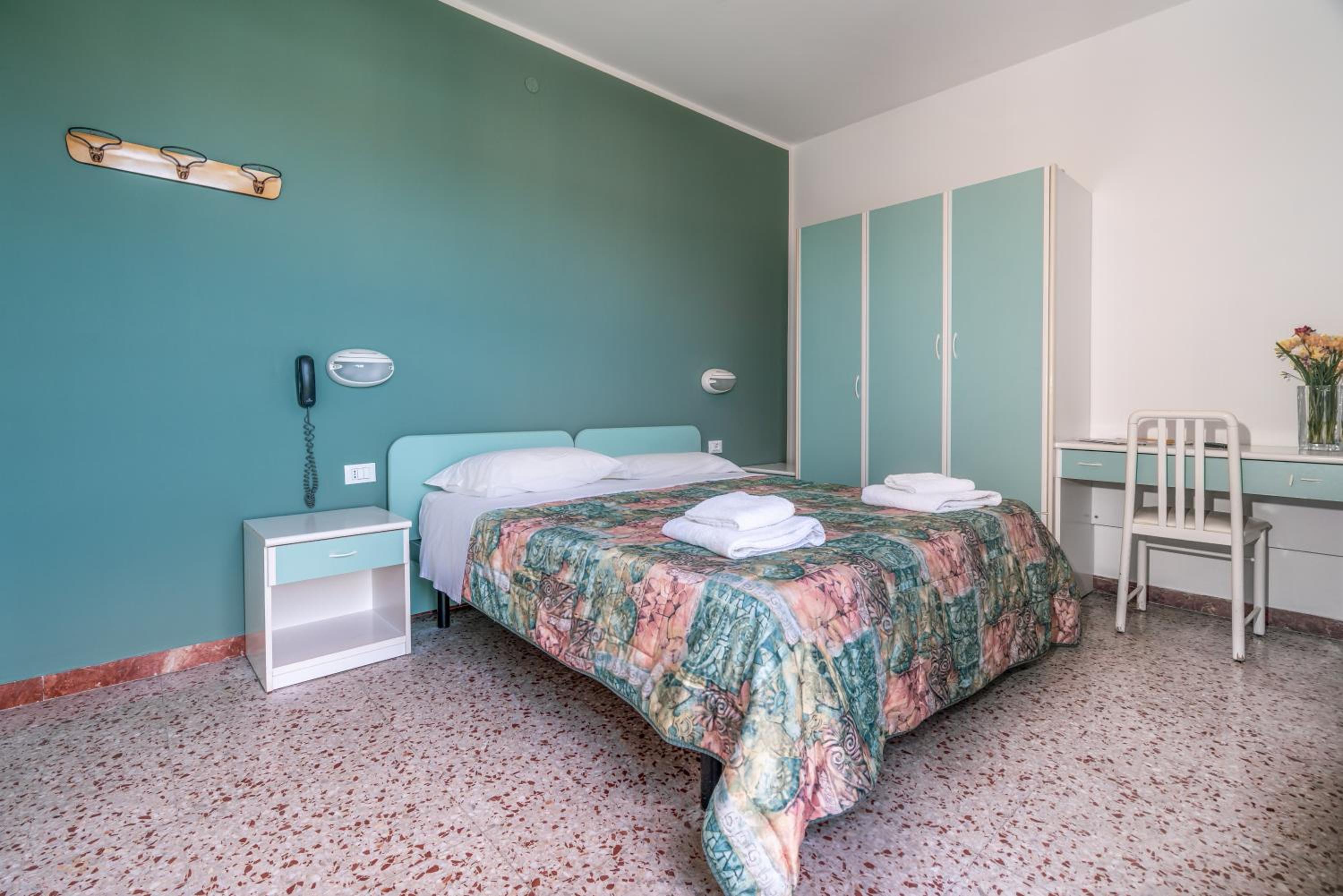 Фото Hotel Viscount