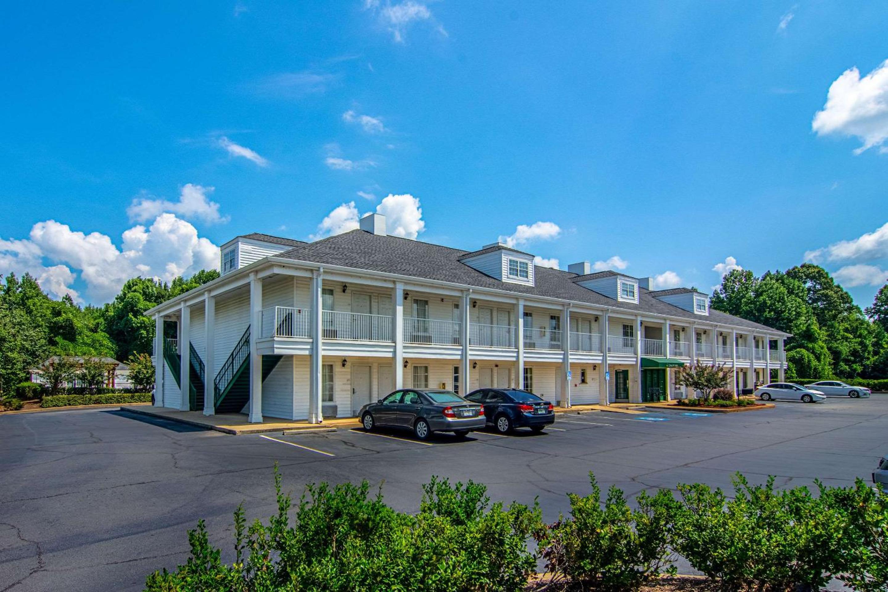 Фото Quality Inn LaGrange