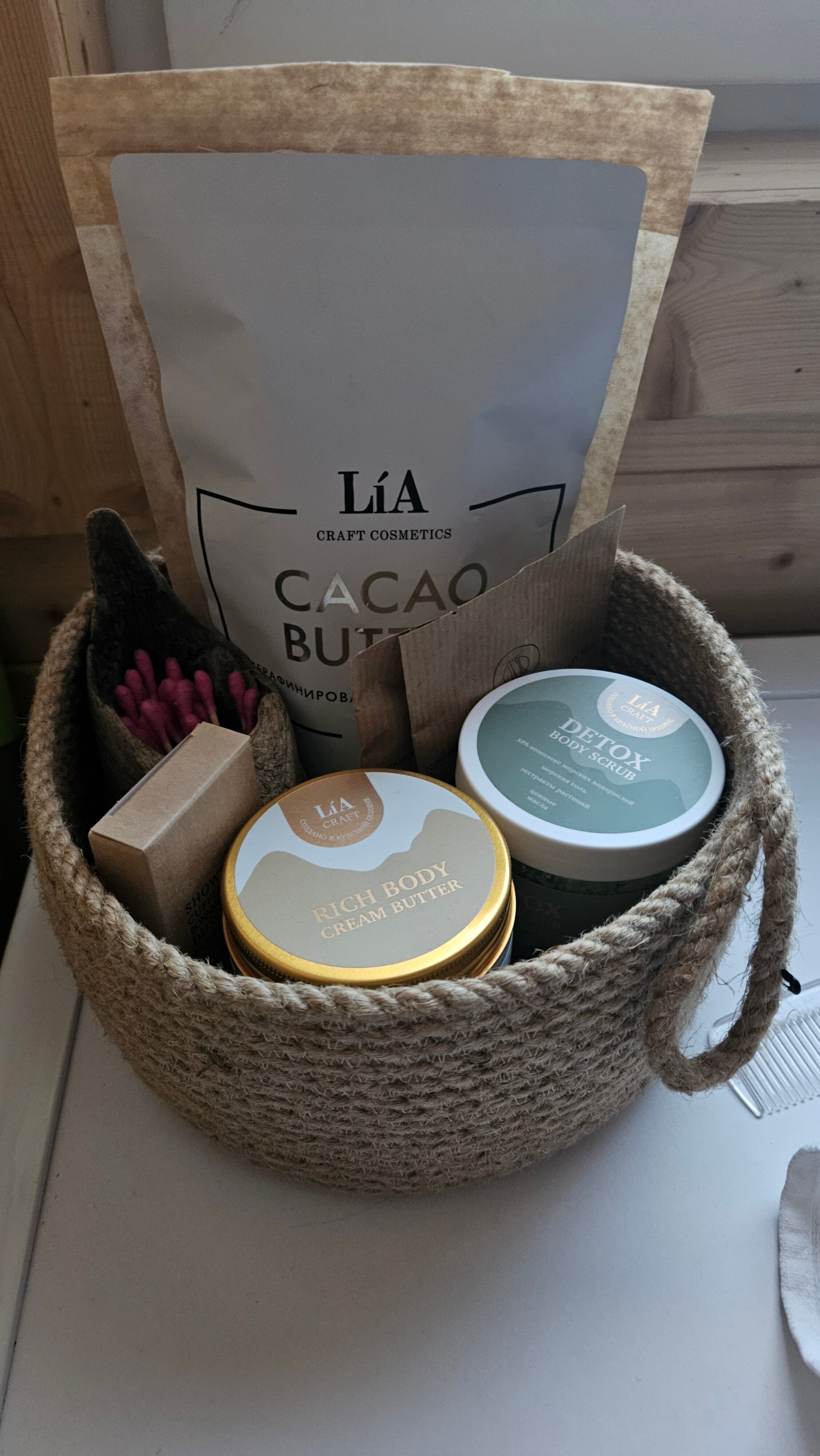 Фото Зайки в домике