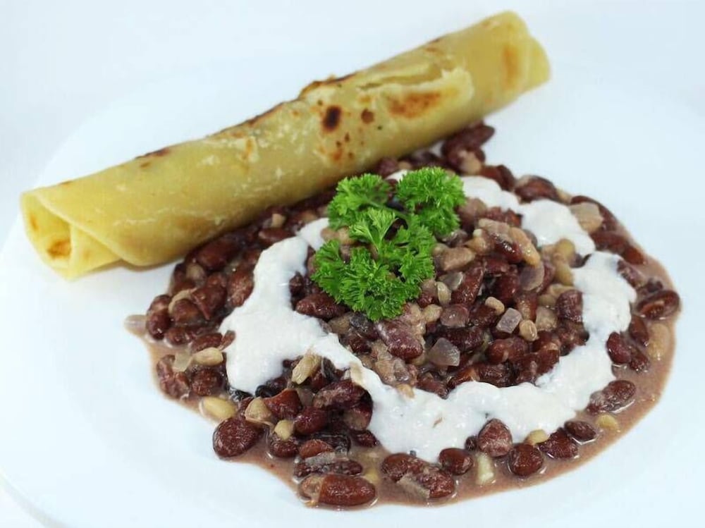 Фото Sheba Cottages