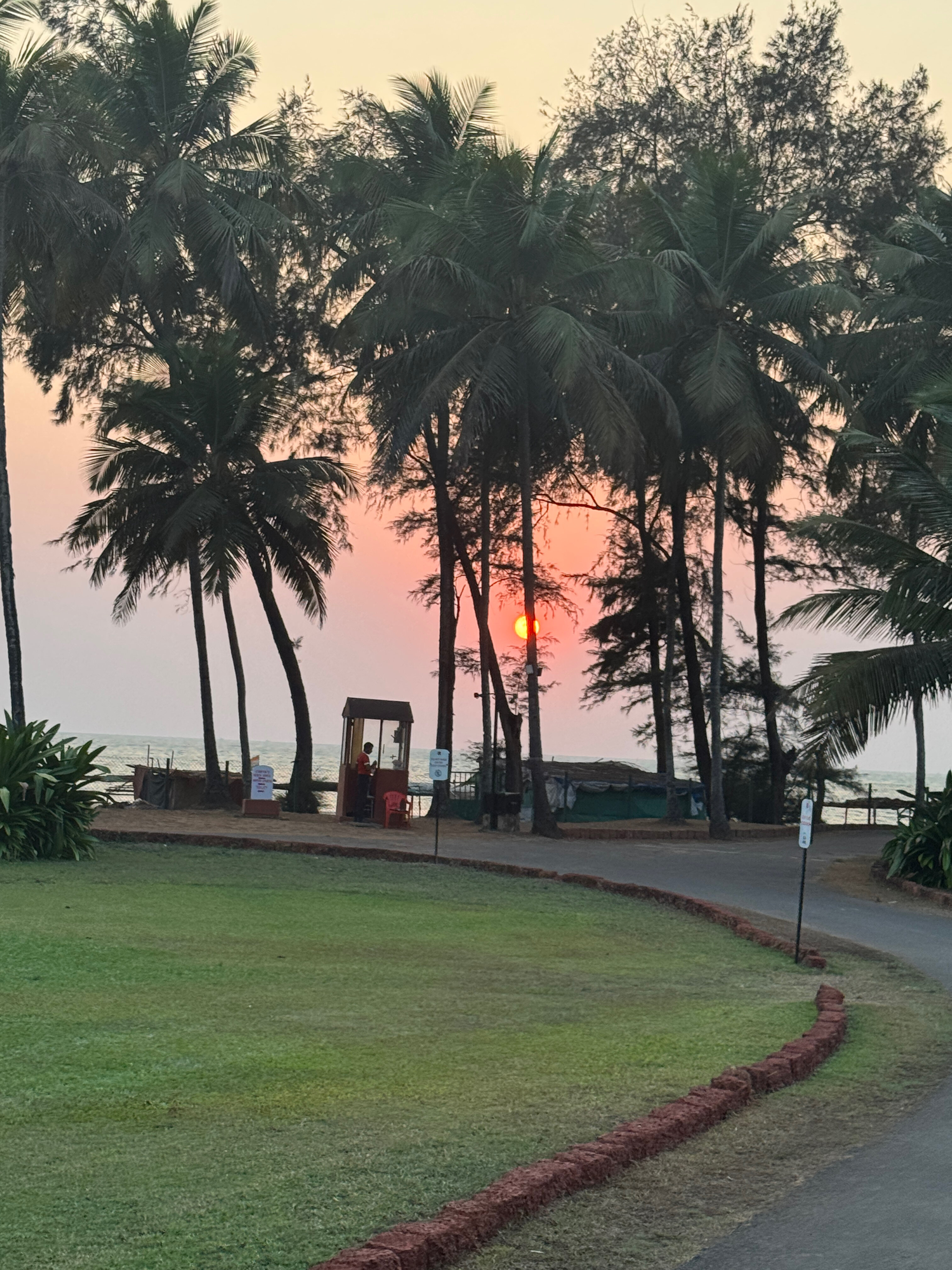 Фото The LaLiT Golf & SPA Resort Goa