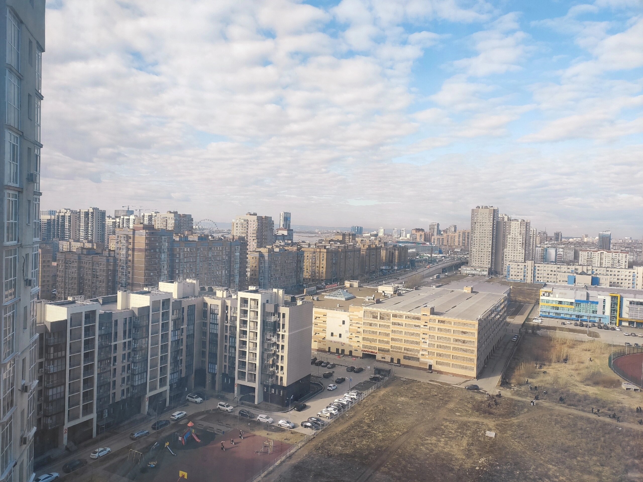 Фото Видовые апартаменты с парковкой около набережной и аквапарка Ривьера