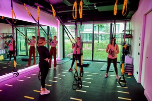 Yoshlar etuk ayollarni sikayotgan suratlari