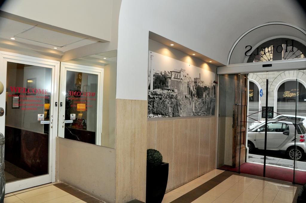 Фото Отель Romalive