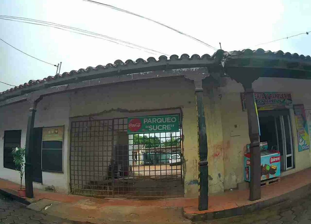 Parking lot Sucre, Santa Cruz de la Sierra, photo