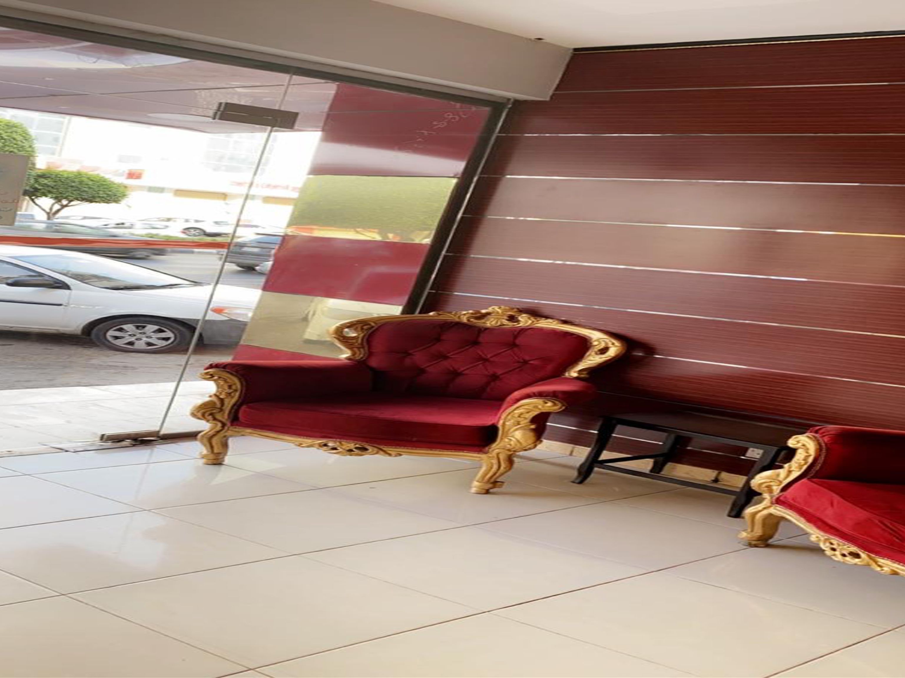 Фото Oyo 537 Dahtham Furnished Units