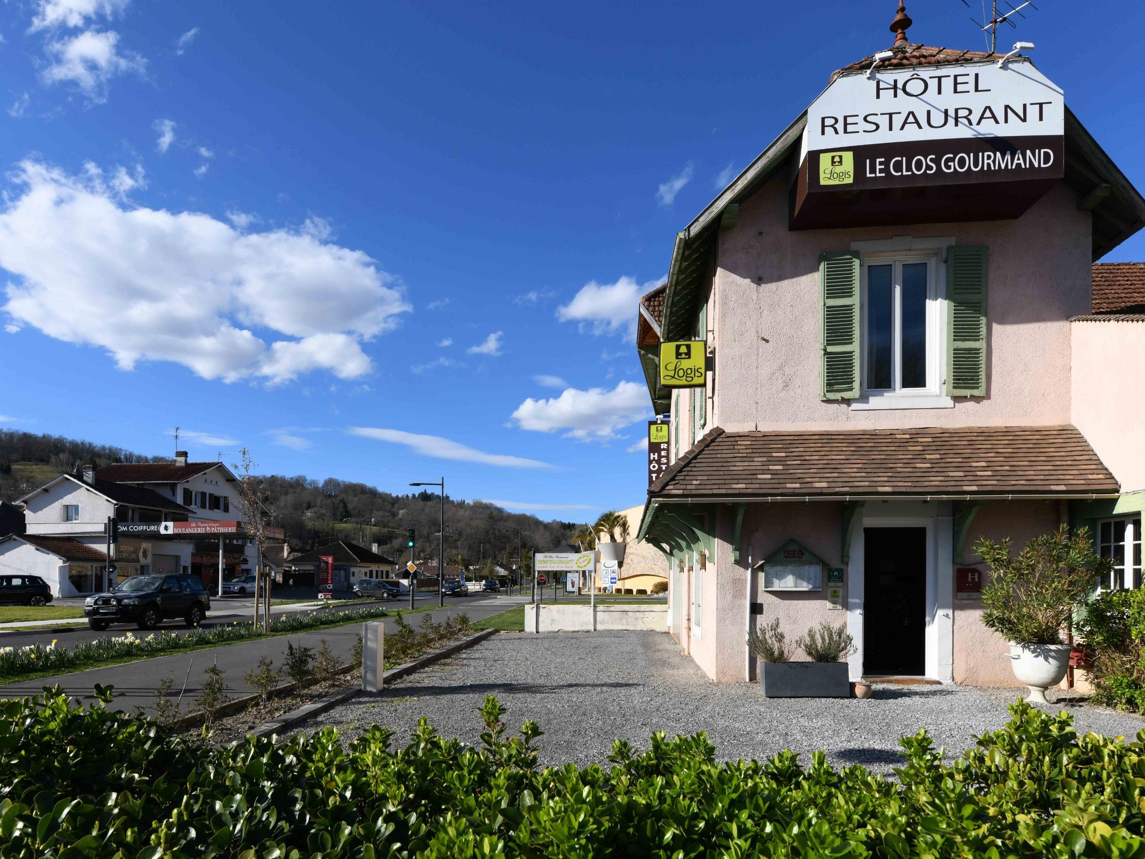 Фото отеля 1