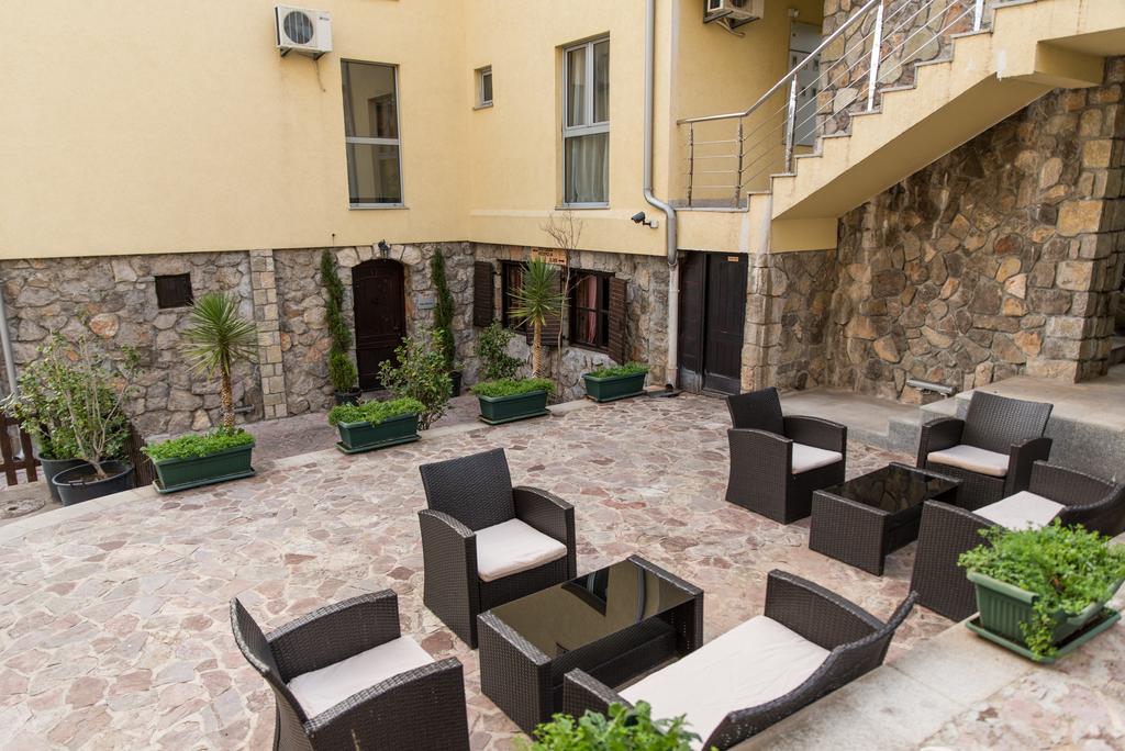 Фото Hotel Crnogorska Kuca