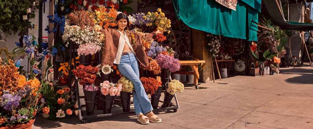 Clothing store Ves Deri, Istanbul, photo