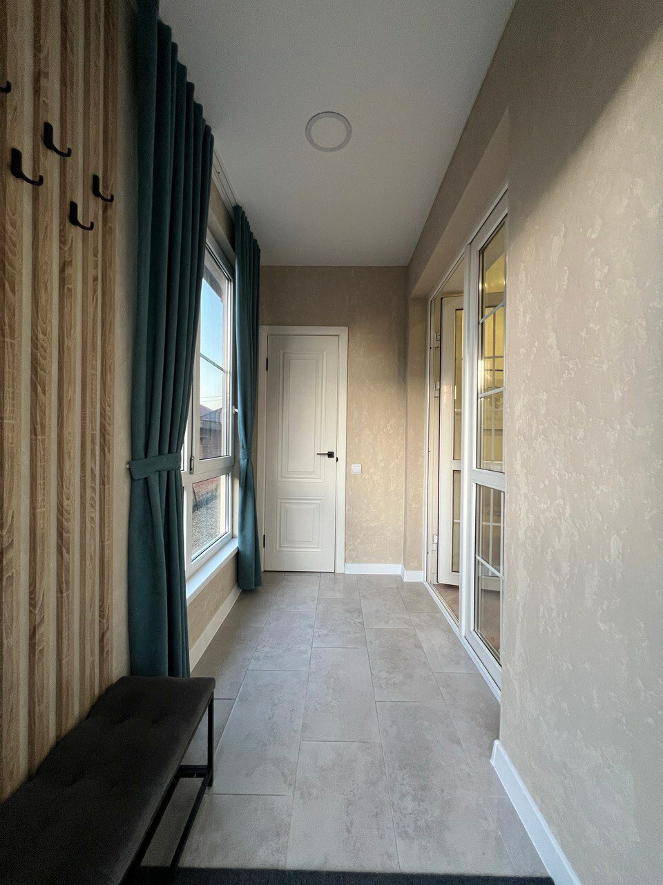 Фото Студия в частном доме в Выселках