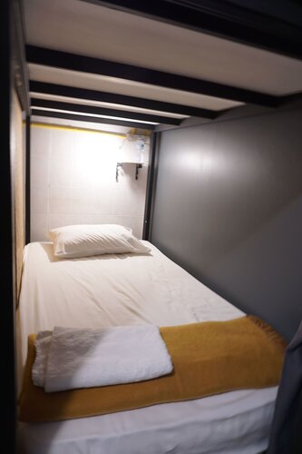 Хостел Near Beach Hostel - Adults Only