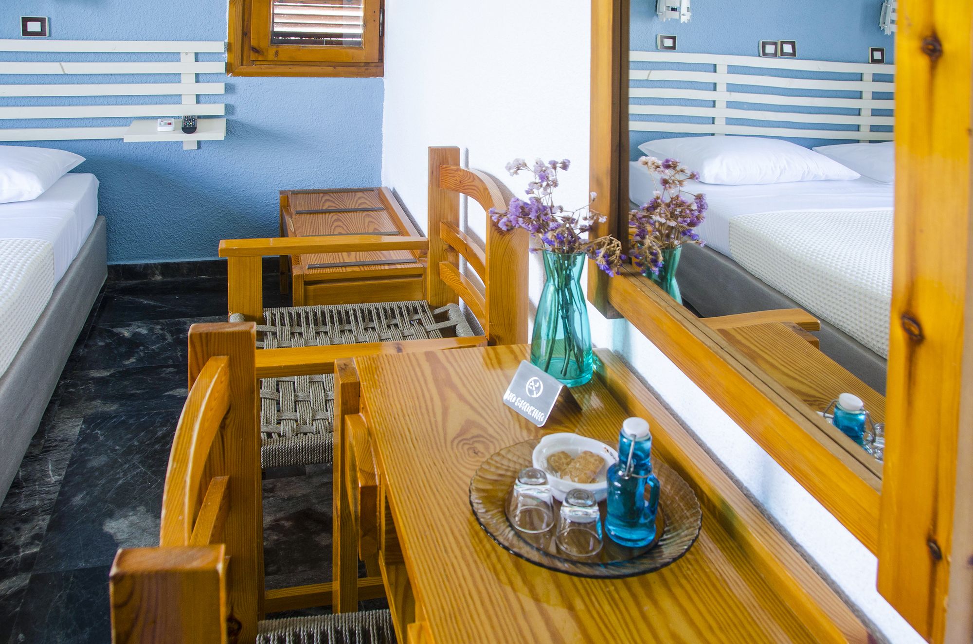 Фото Sunrise Apartments