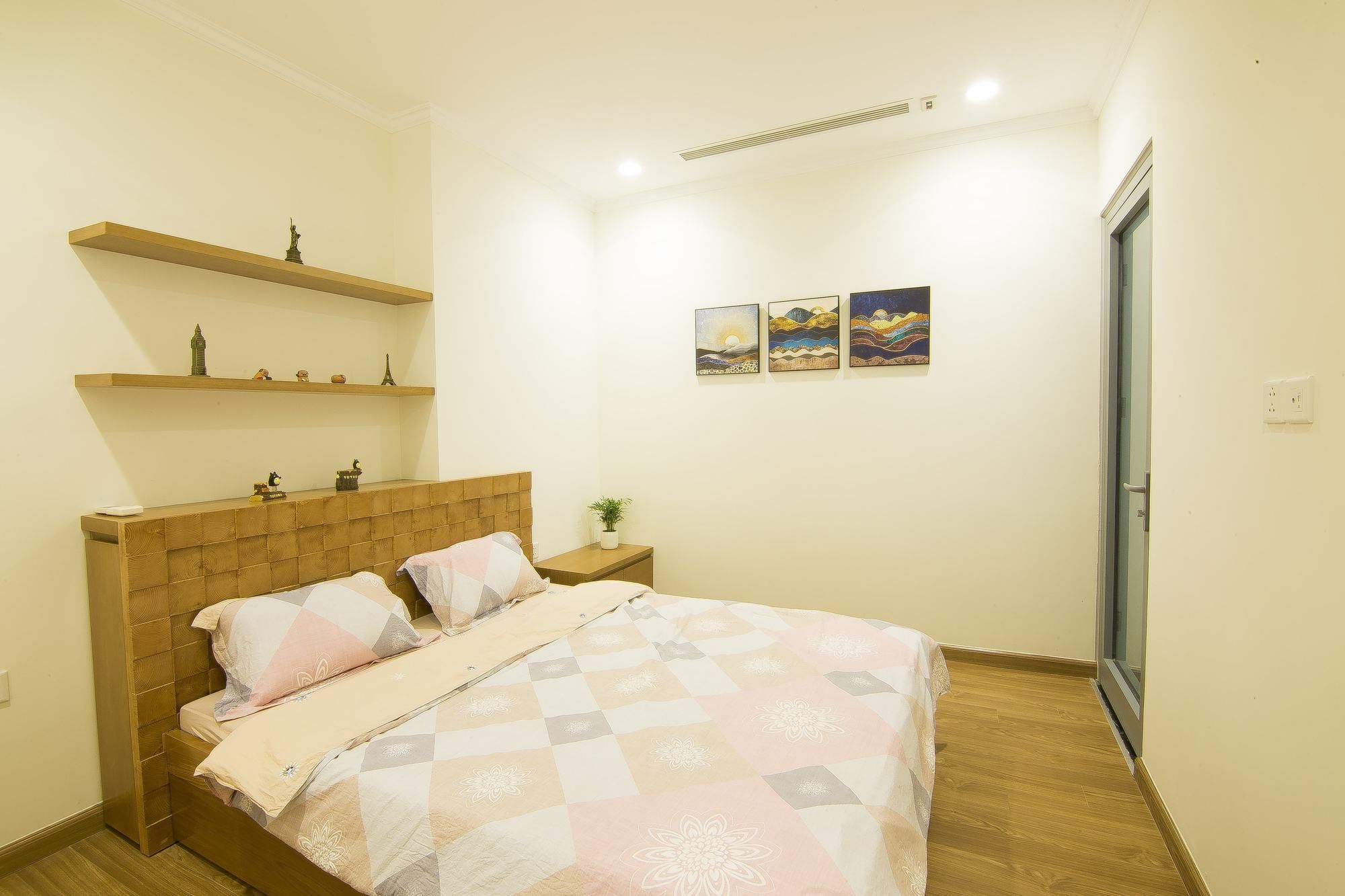 Фото Park Hill № 1 Apartment