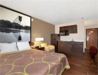 Фото Super 8 by Wyndham Winnipeg East Mb