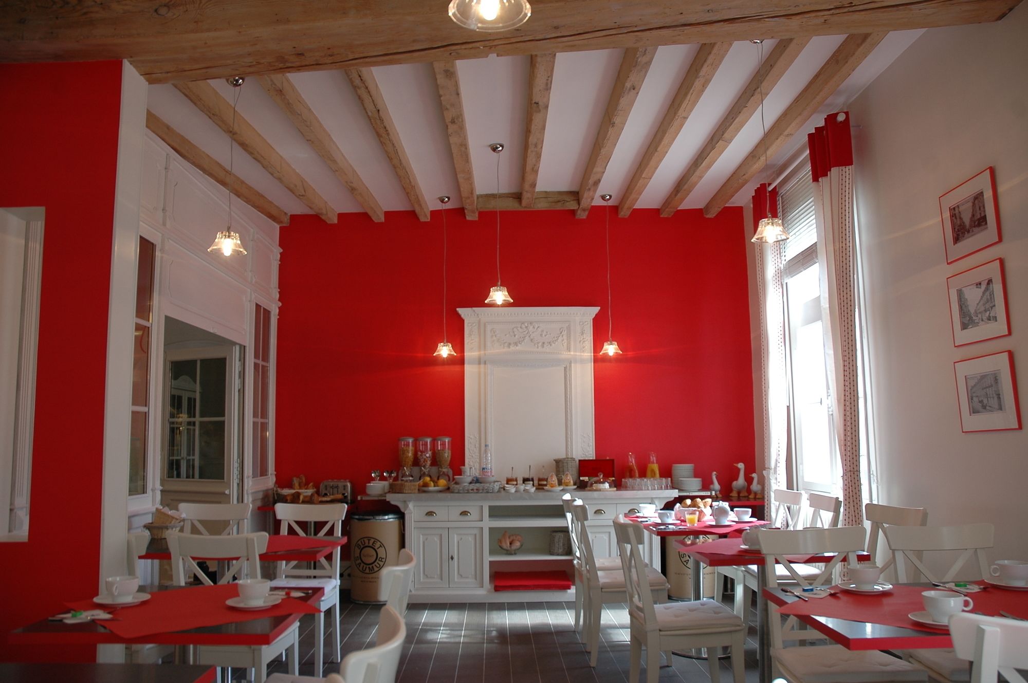 Фото The Originals Boutique, Hôtel Le Londres, Saumur