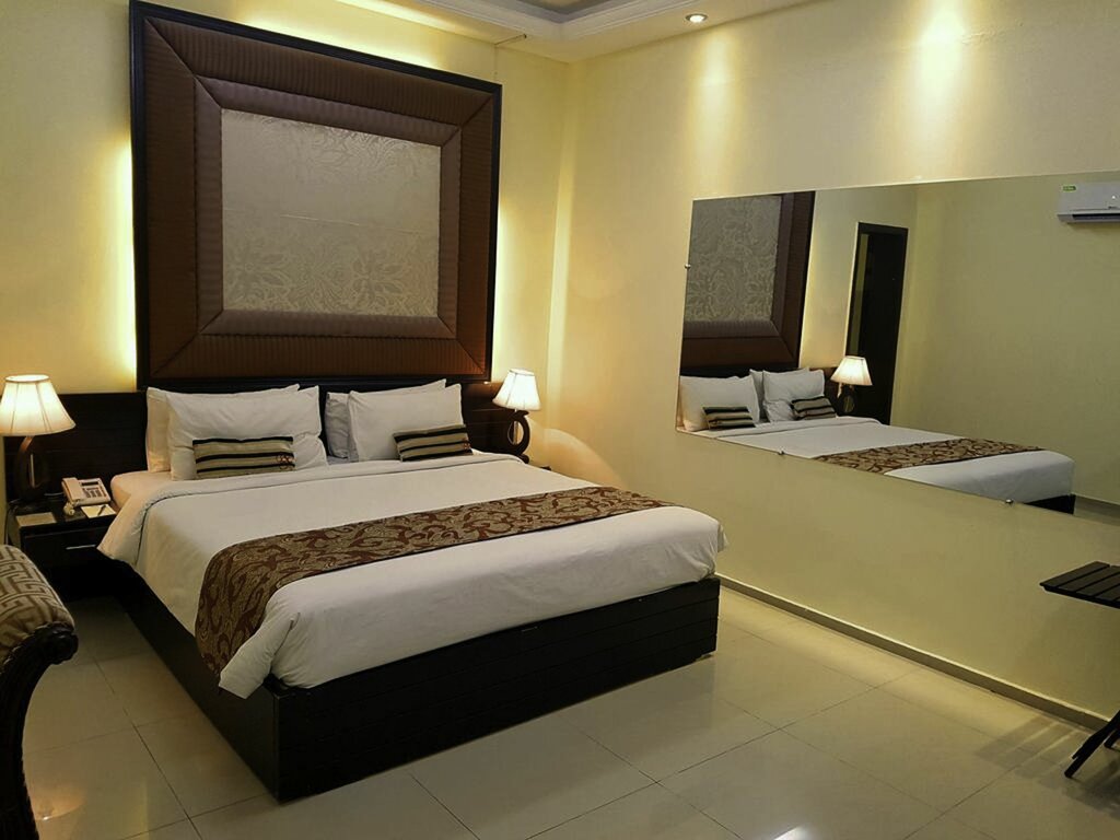 Hotel Grand Enclave, Lahore, photo