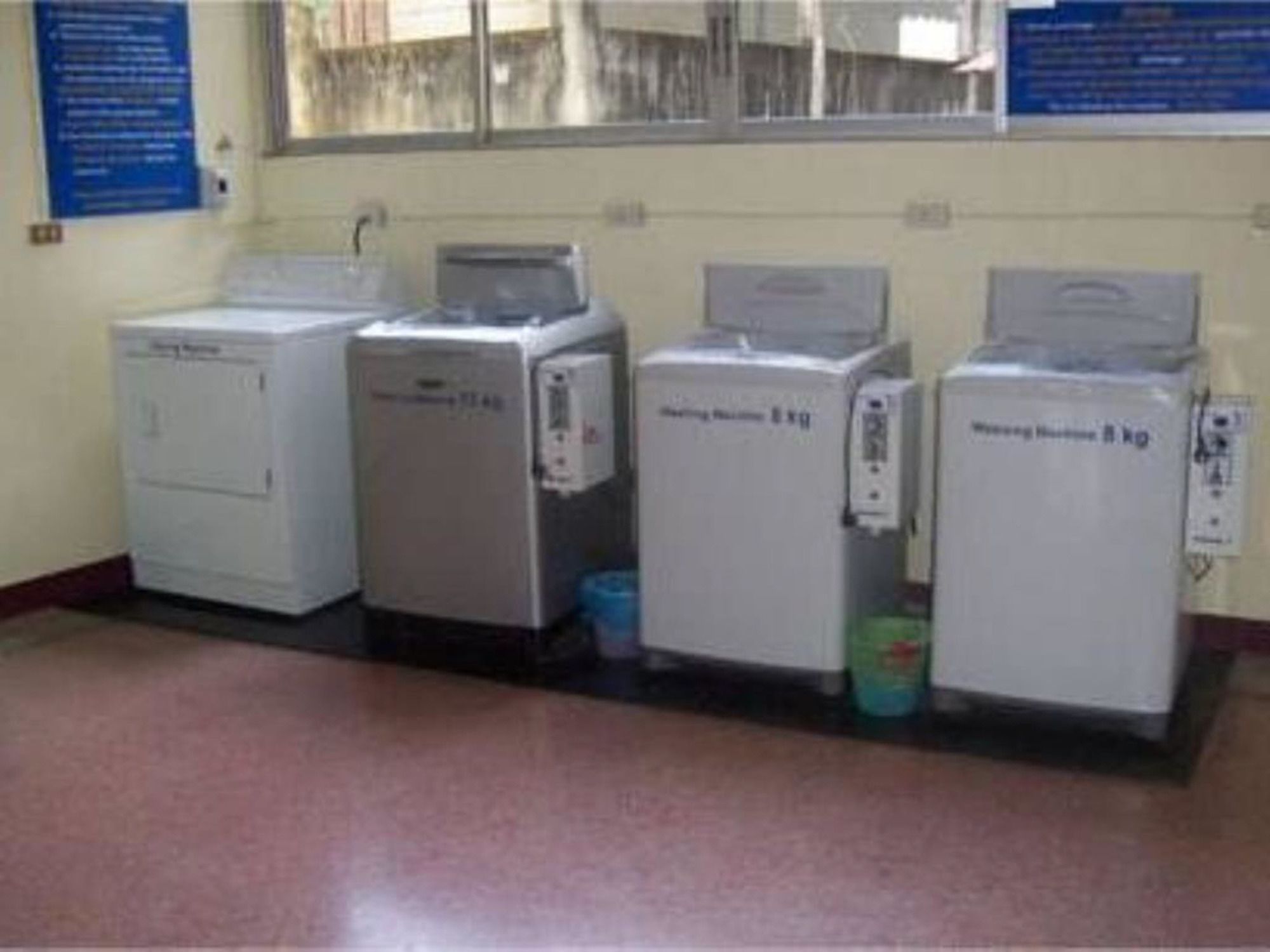 Фото Safe House Court