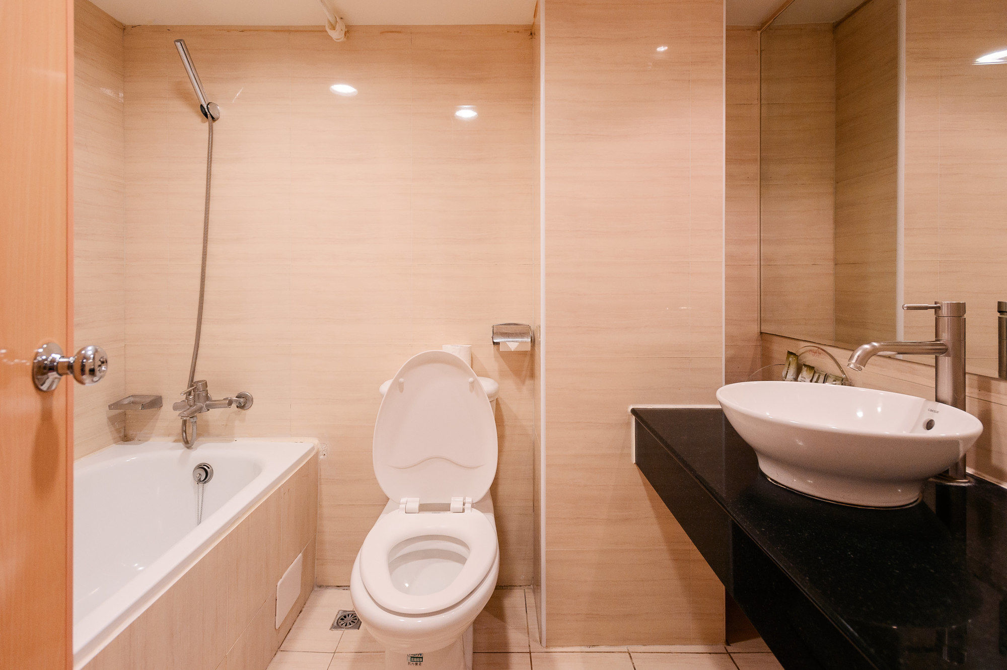 Фото Waugh Den Hotel