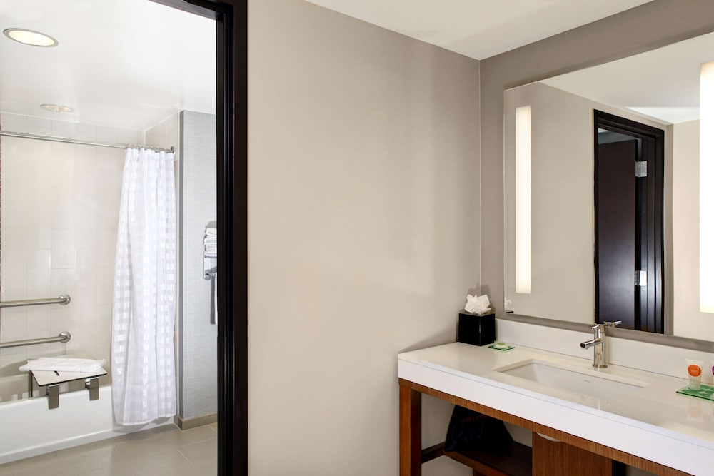 Фото Hyatt Place Boulder/Pearl Street