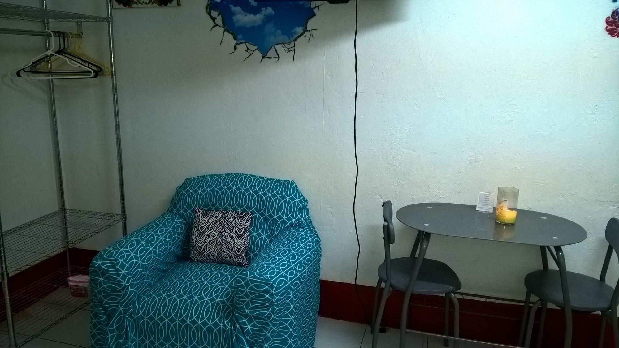 Фото The Red Hut Inn