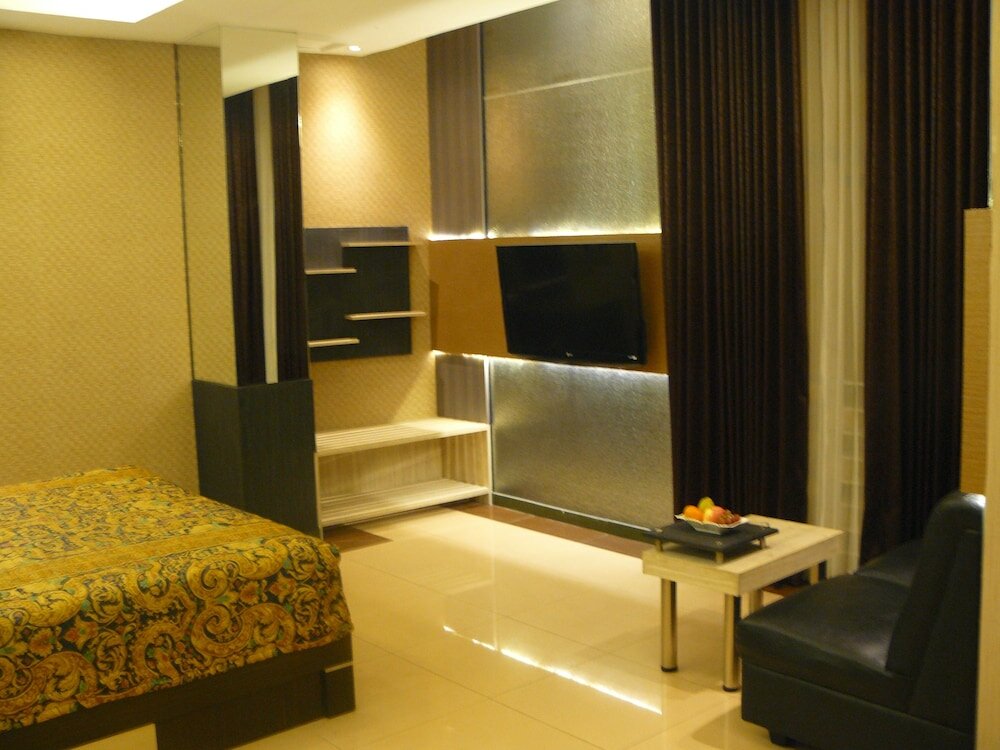 Фото Hotel Oval Surabaya