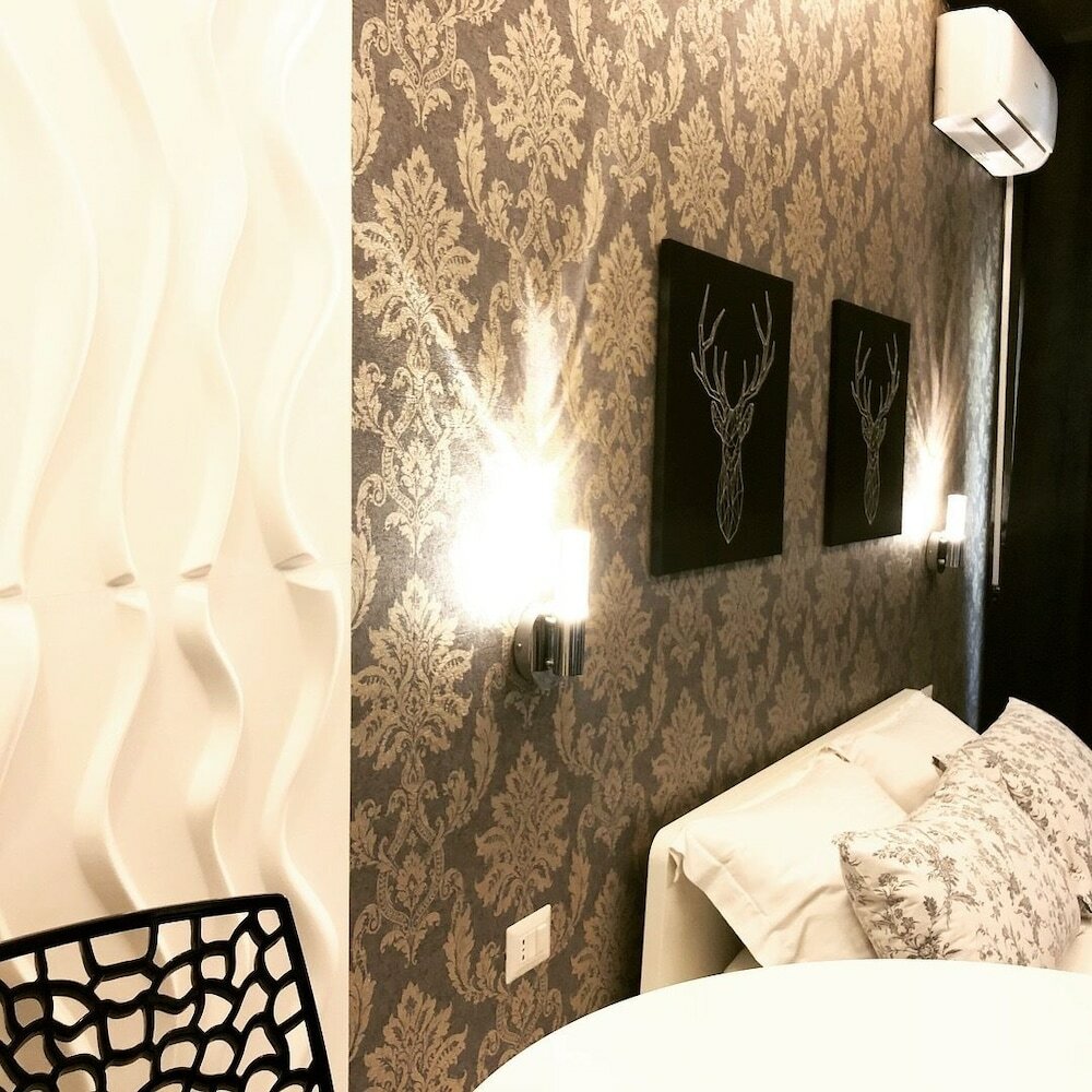 Фото Black & White G&g