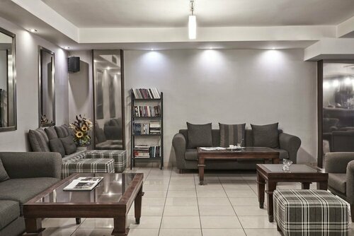 Гостиница Mediterranee в Патрах