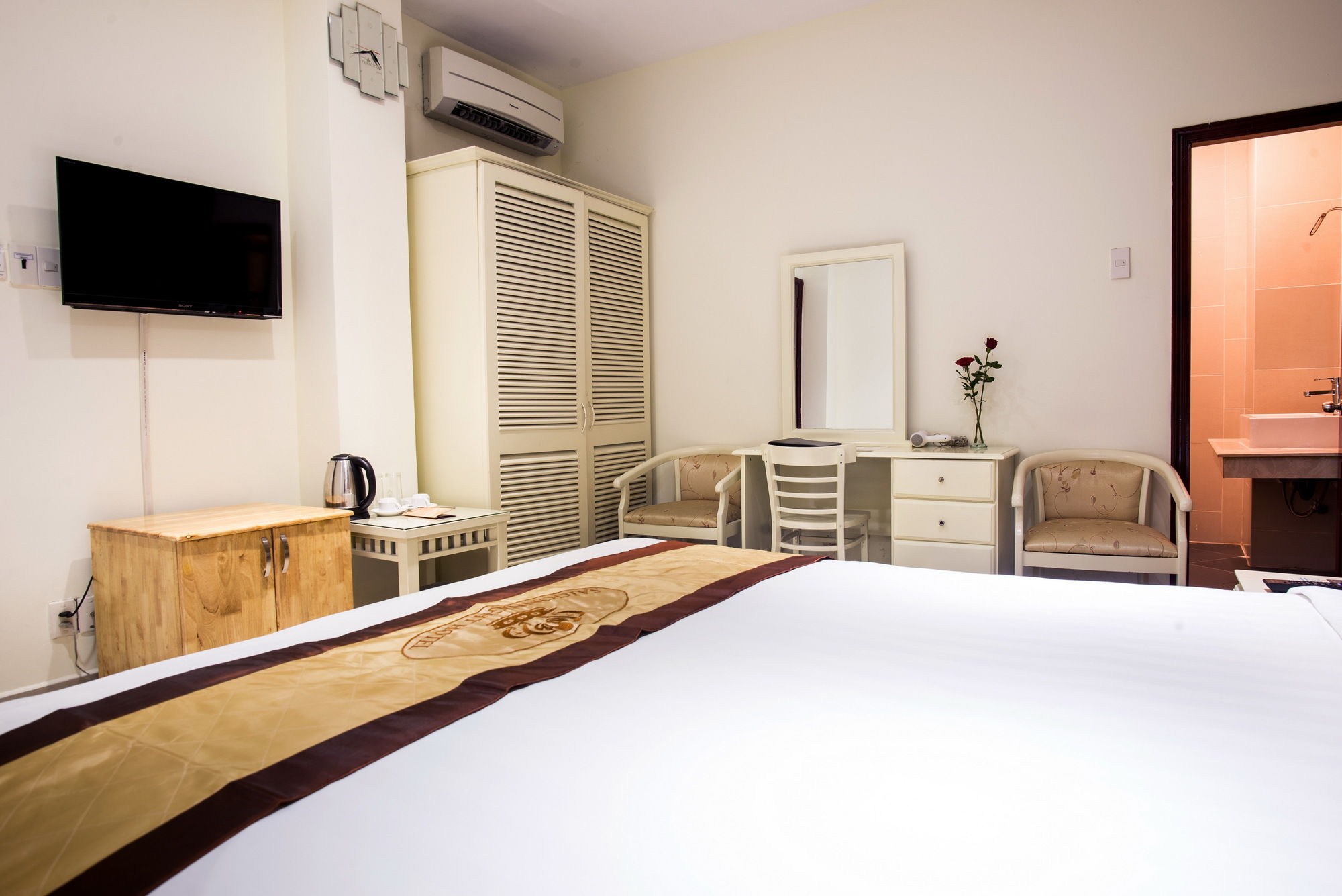 Фото Saigon Night Hotel