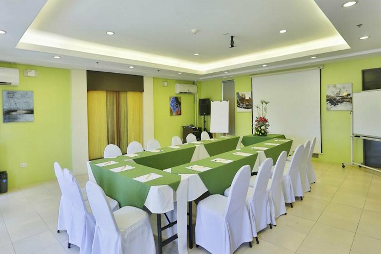 Фото Alpa City Suites