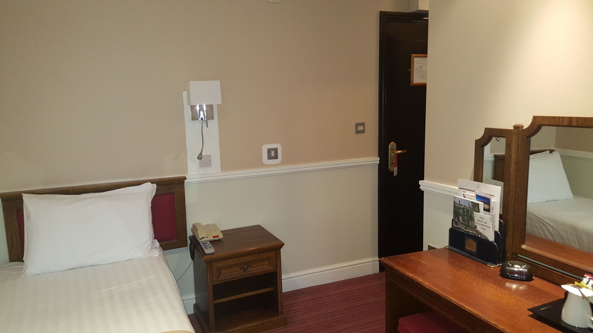 Фото Best Western The Rose & Crown Hotel