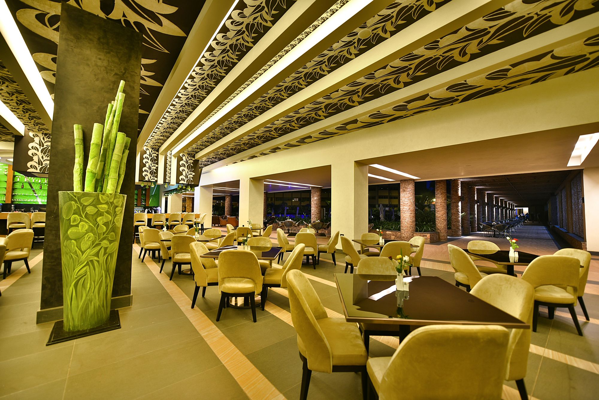 Фото Speke Apartments Wampewo