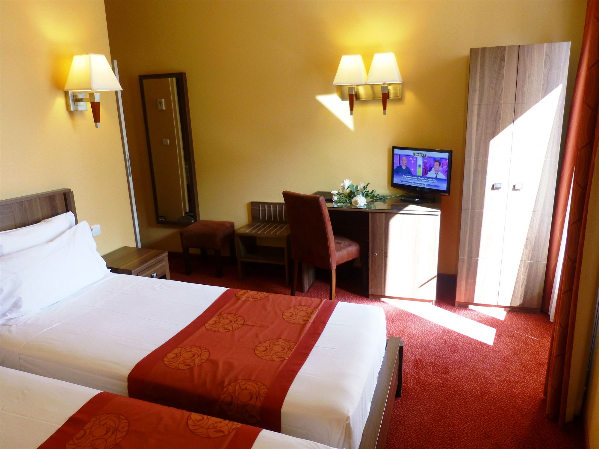 Фото Hotel Capitole