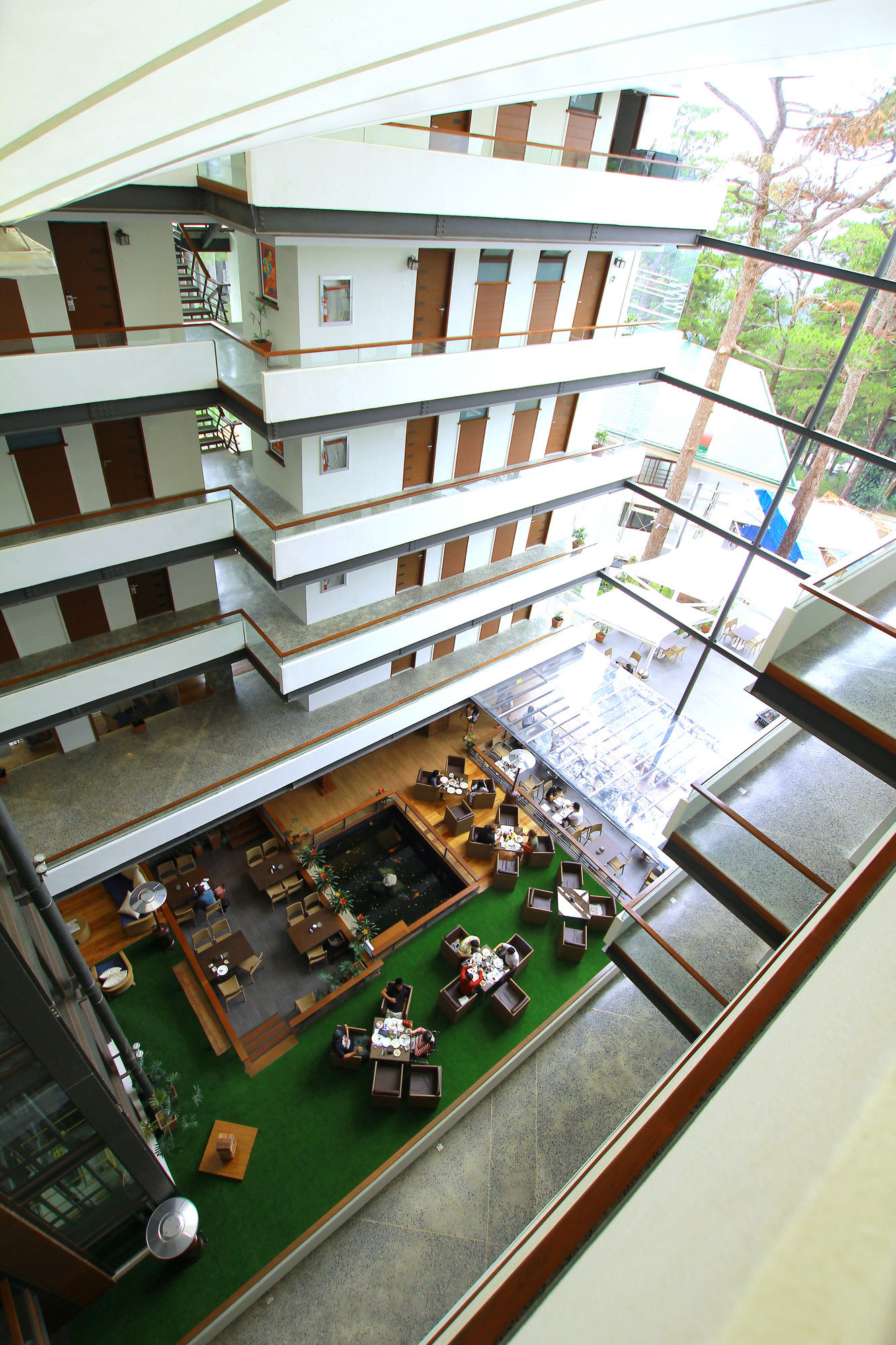 Фото Grand Sierra Pines Baguio