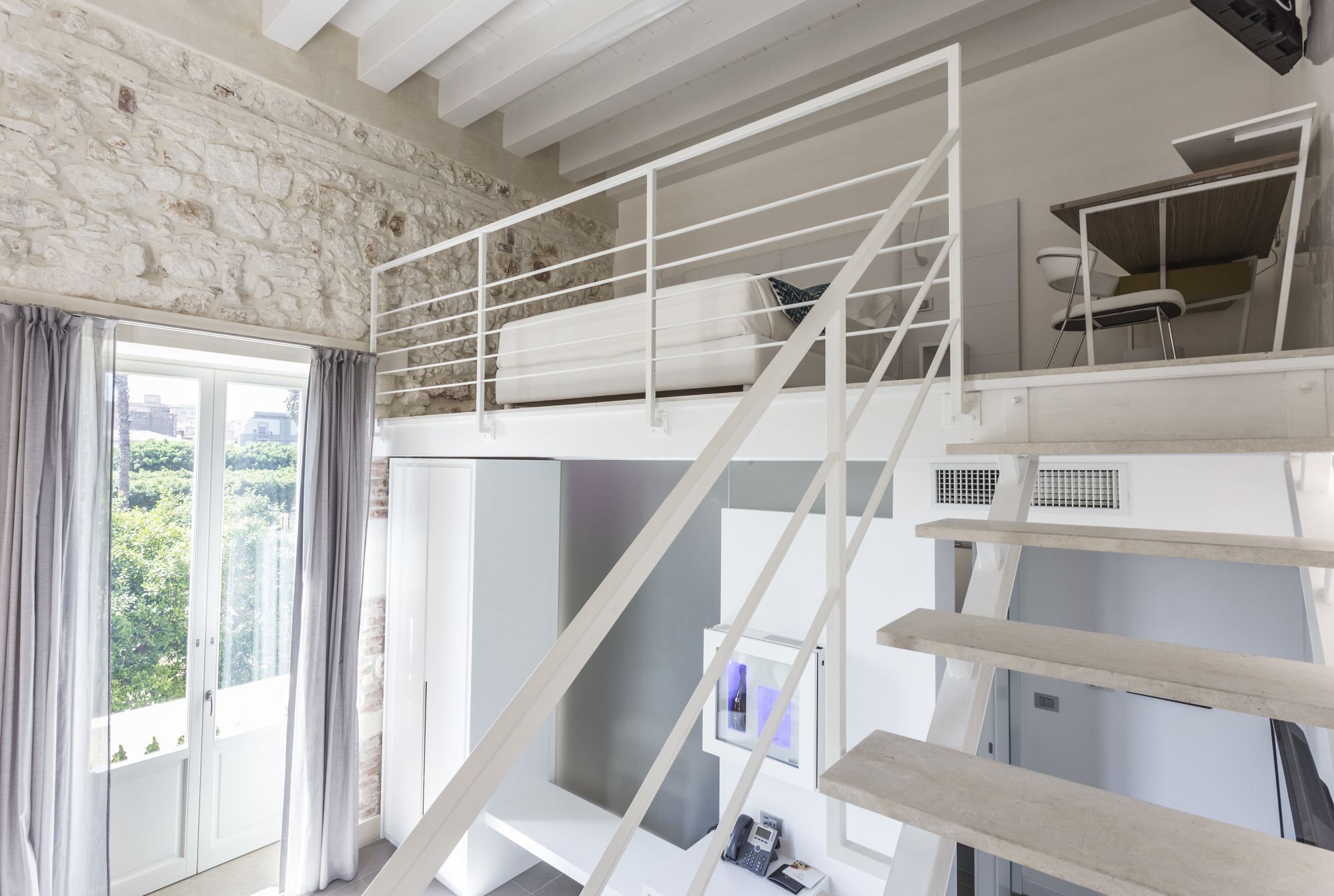 Фото Caportigia Boutique Hotel