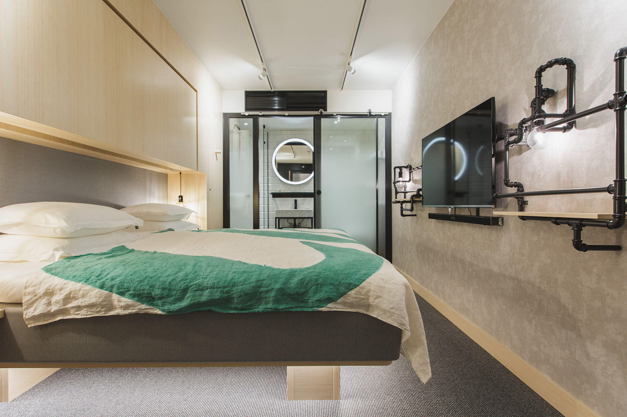 Фото Hotel With Urban Deli